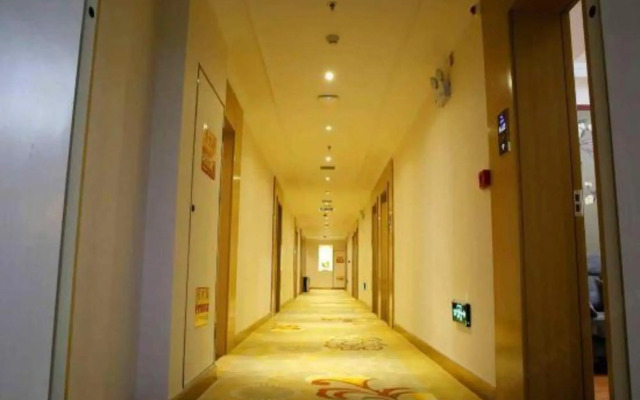 Hanlan Hotel