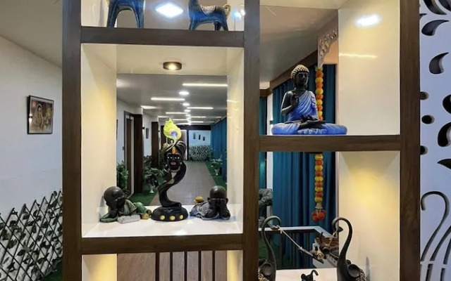 Hotel The Grand Near Maninagar Railway Station Ahmedabad