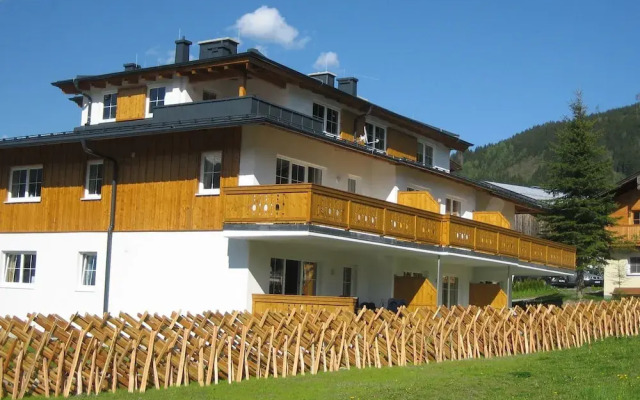 Apartment in Kaprun Near ski Lift