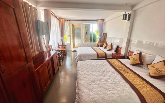 Little Garden Bungalow
