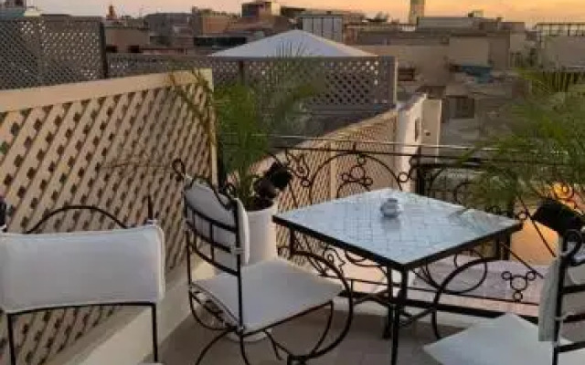 Riad Dollar Des Sables