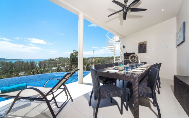 Villa Hin Fa 8 Bed Seaviews in Extensive Modern Grandeur