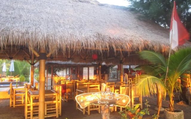 Sandy Beach Bungalows