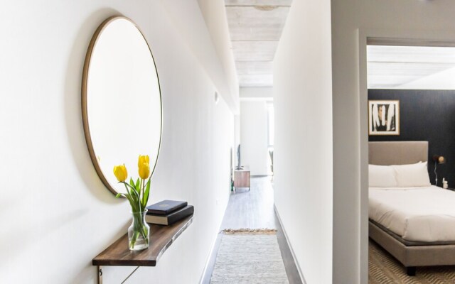 Industrial Wicker Park Suites by Sonder