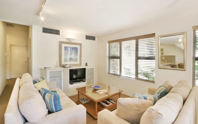 Alderly Apartment 10