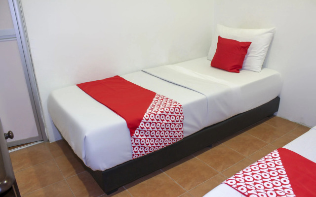 OYO 90035 Star Hotel