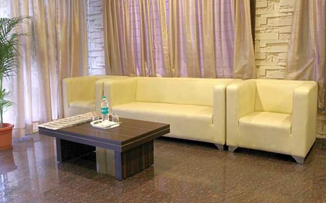 OYO 14520 Habitat Hotel & Suites