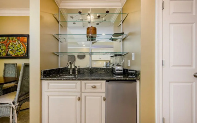 Phoenix Ix 504 3 Bedroom Condo