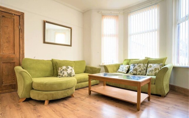 Charming 4-bed, Pet Friendly House in Liverpool