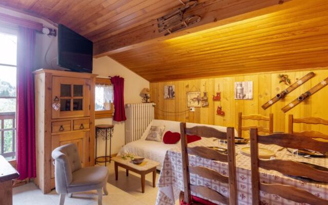 A la Claire Fontaine 18523