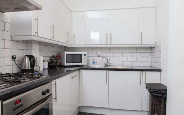 Stylish 3 Bedroom Flat