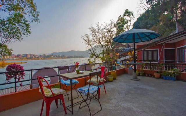 Oyo 225 Hotel Fewa Corner