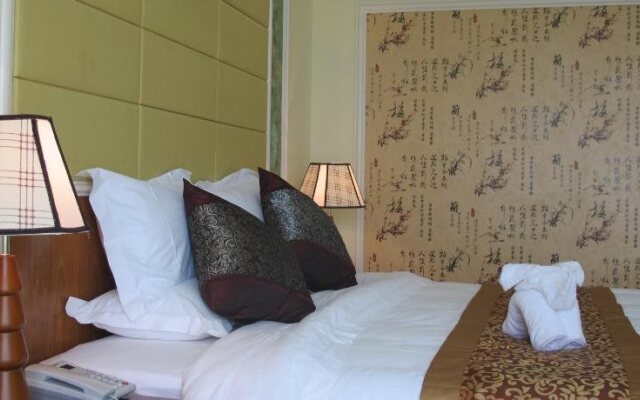 Fengxianghu Hotel (Haikou East High-speed Railway Station)