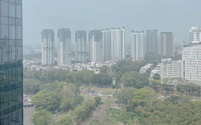 Chic 1BR Apartment at Menara Jakarta Kemayoran