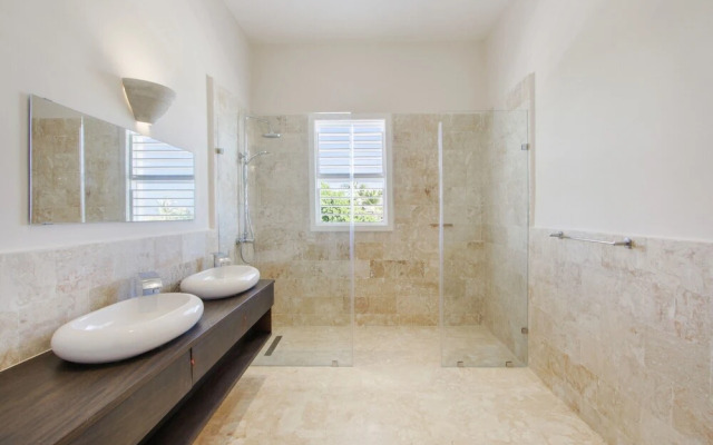 Stunning 6BR Villa With Ocean View in Cap Cana
