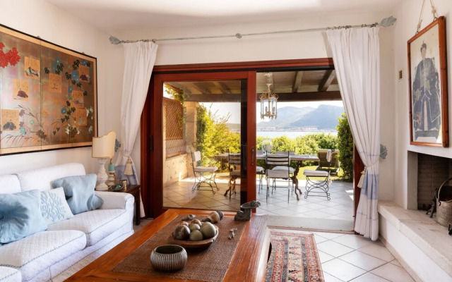 Casa Acqua e Pietra by Wonderful Italy