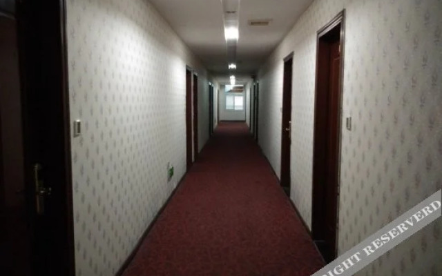 Xianglong Hotel