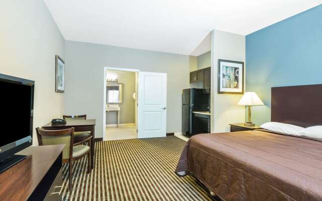 Super 8 by Wyndham Center