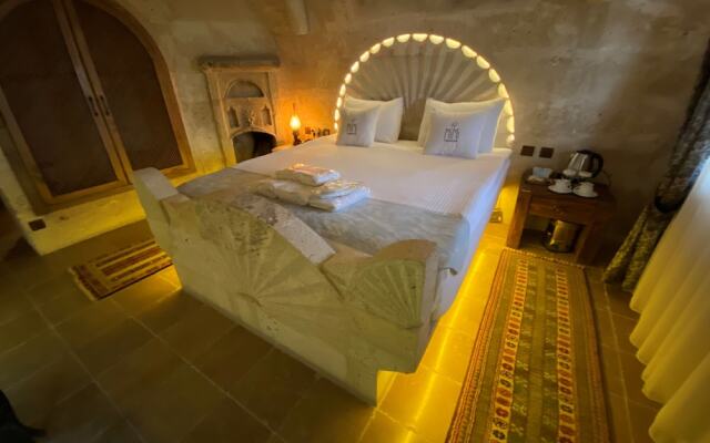 Ask-i Derun Hotel