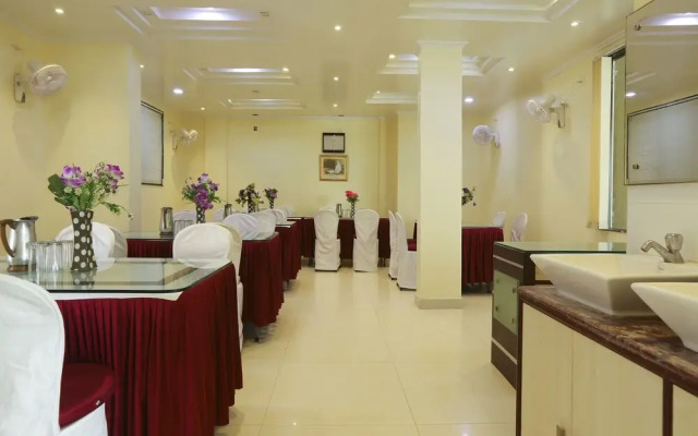 OYO 10565 Hotel Mira International