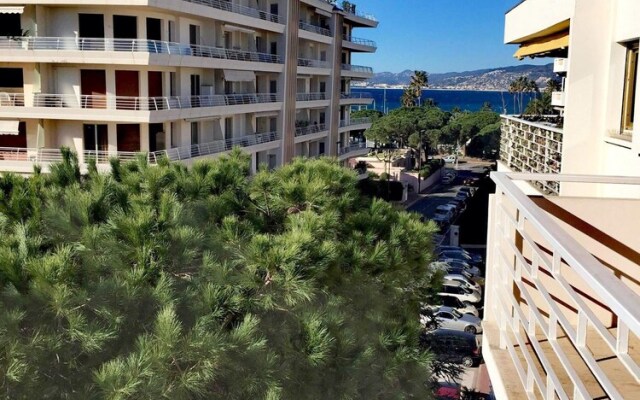 Apartment With 2 Bedrooms In Cannes, With Wonderful Sea View, Furnished Balcony And Wifi 200 M From The Beach