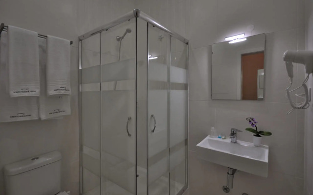 Porto Charming Hotel