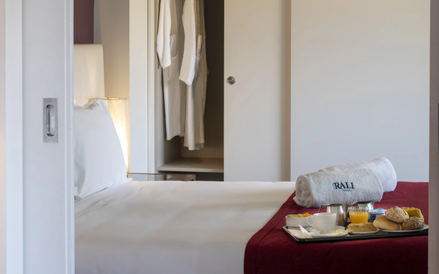 Hotel Rali Viana
