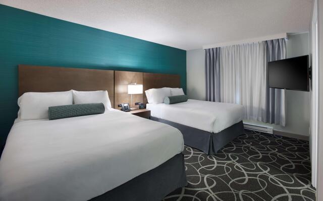 Radisson Suite Hotel - Toronto Airport