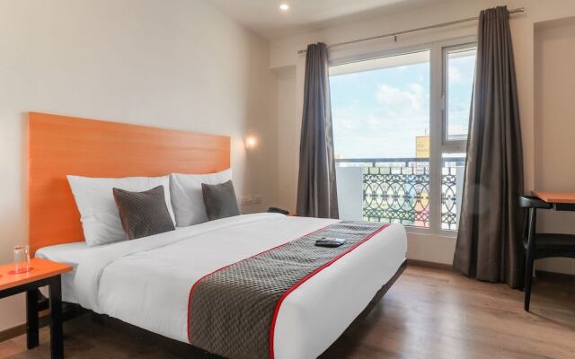 Sumithra Inn by OYO Rooms