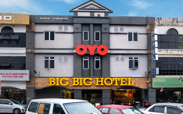 OYO 89355 Big Big Hotel