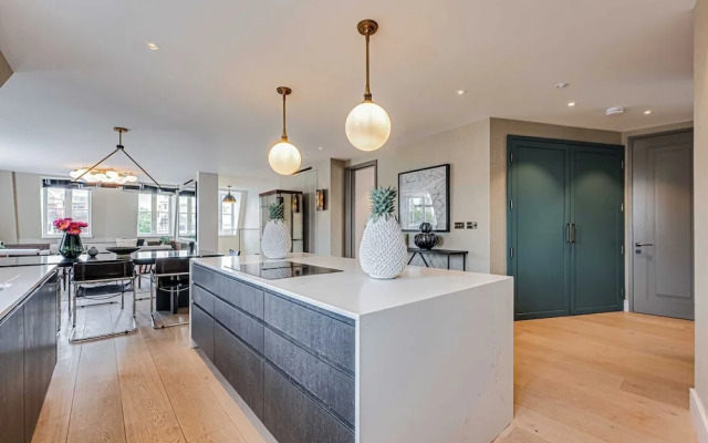 Westminster Apartments by D'montrio