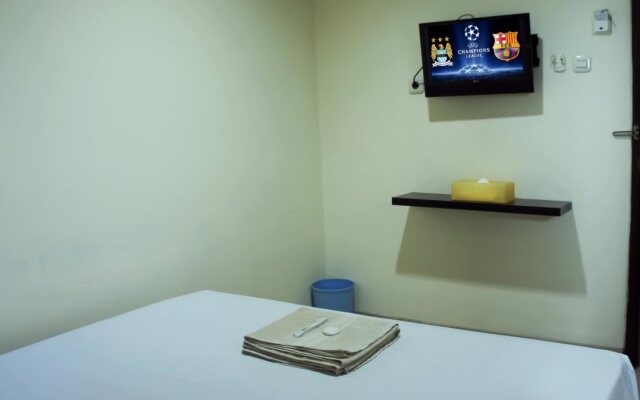 Aranis Hotel
