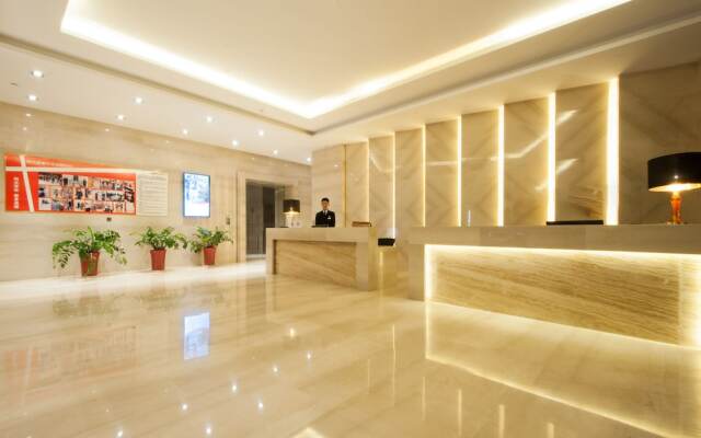 Oak International Apartment