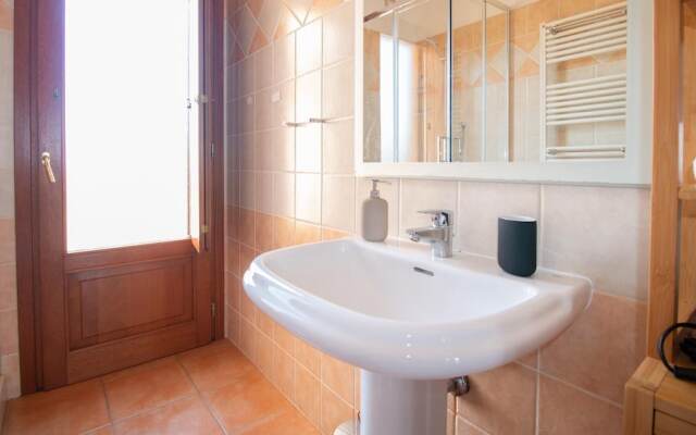 Su Pasiu in Cabras With 1 Bedrooms and 1 Bathrooms