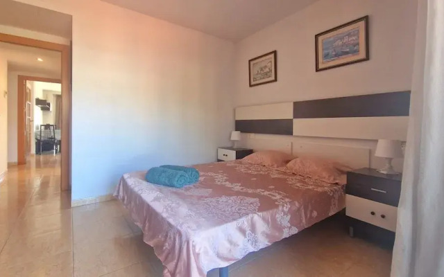 Cozy Apartment by the Sea in Lloret de Mar - Ref A090 Rene Go2llolet
