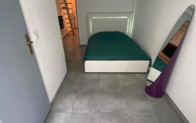 Charmant petit T 3 avec jacuzzi