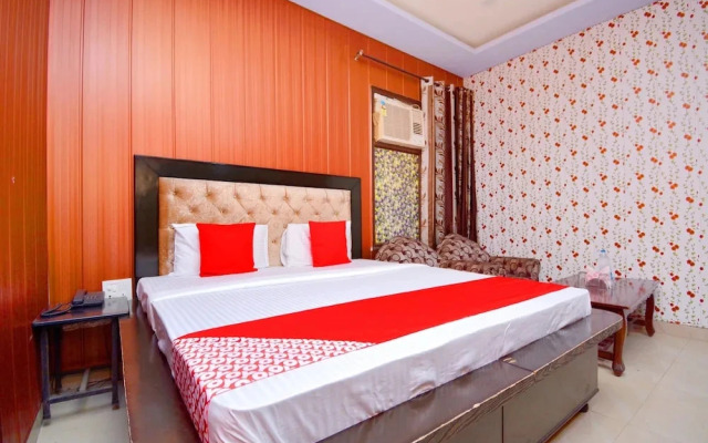 Palace Plaza by OYO Rooms