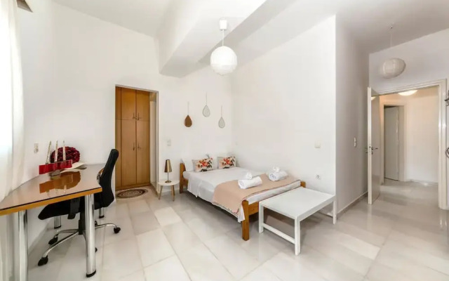 Marele Apartment by Cretan Houses