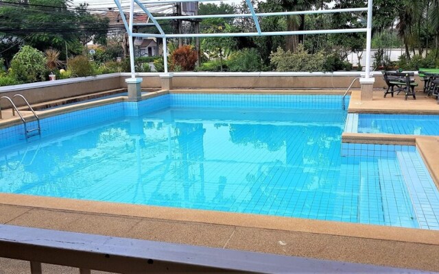 Baan Suan Lalana Td Large studio apartment Jomtien