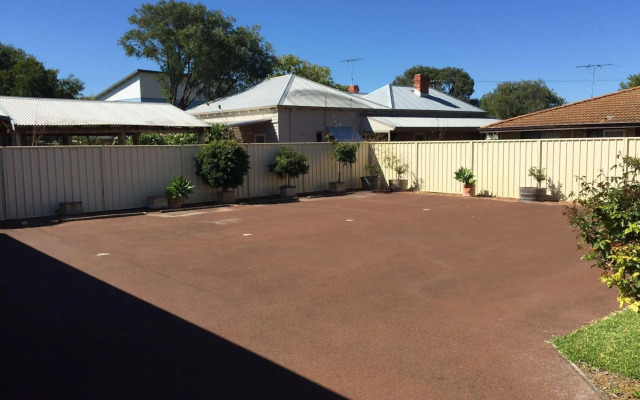 Observatory Guesthouse - Adults Only