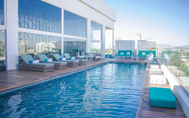 Square Small Luxury Hotel - Providencia