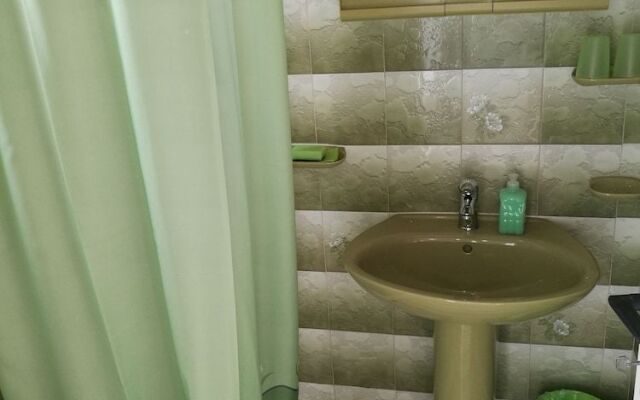 Viktor Rooms and Apartments