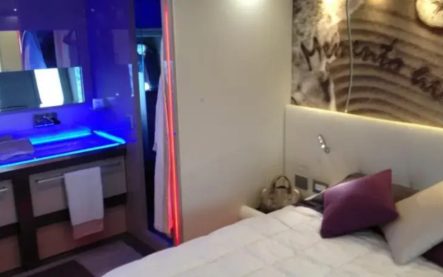 Yacht Mind Charter
