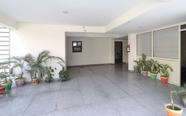 OYO 8971 Woodstay Inn Sector 45