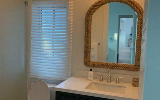 Holiday House by Eleuthera Vacation Rentals