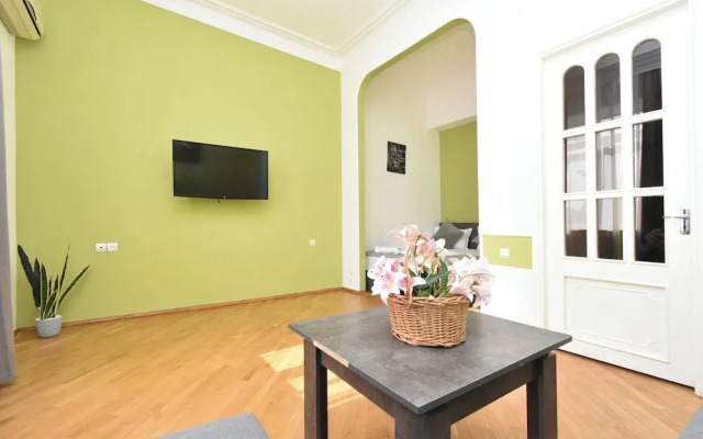 Green room in Yerevan