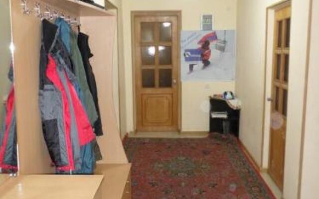 Azhdahak Guest House B&B-20km from Yerevan