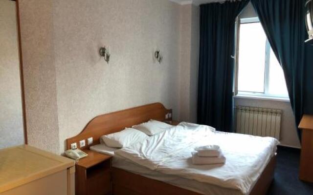 Pekin Hotel
