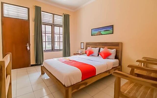 RedDoorz @ Pantai Pelabuhan Ratu 2