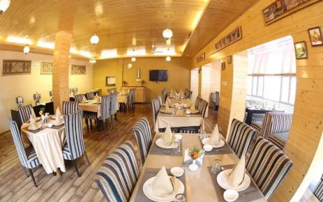 Country Inn Maple Resort Chail